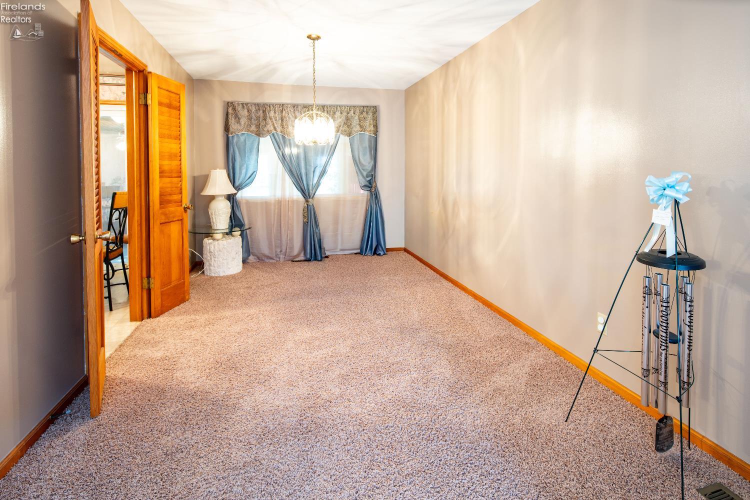 880 Cleveland Avenue