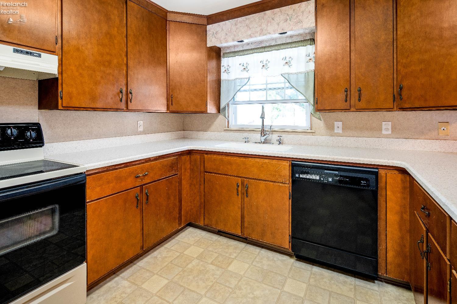 880 Cleveland Avenue