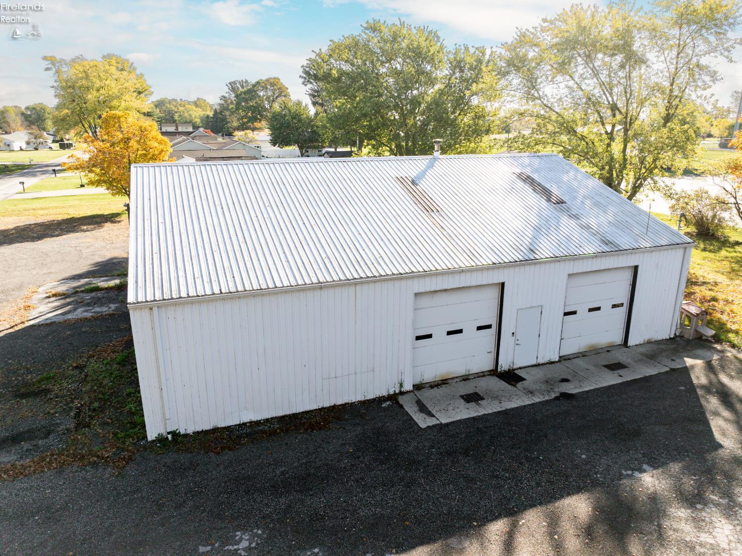 2219 Oak Harbor Road