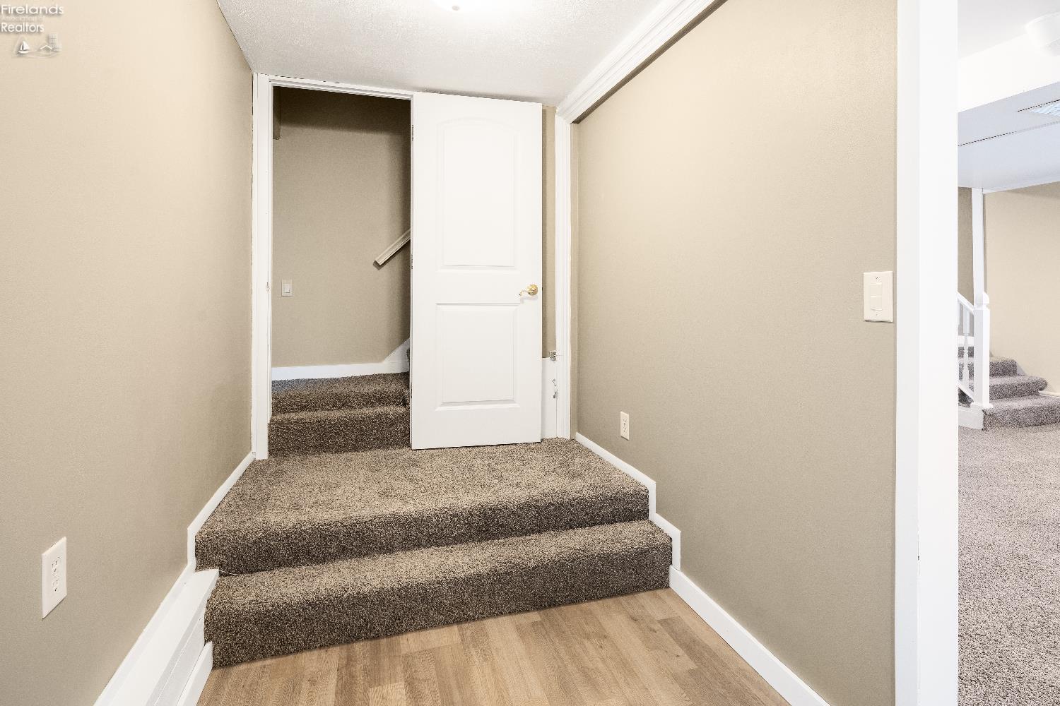 1315 S State Route 19