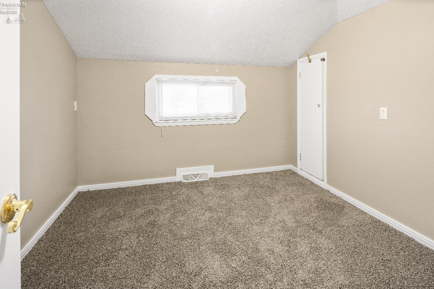 1315 S State Route 19