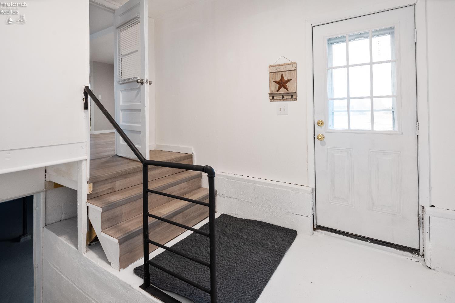 1315 S State Route 19