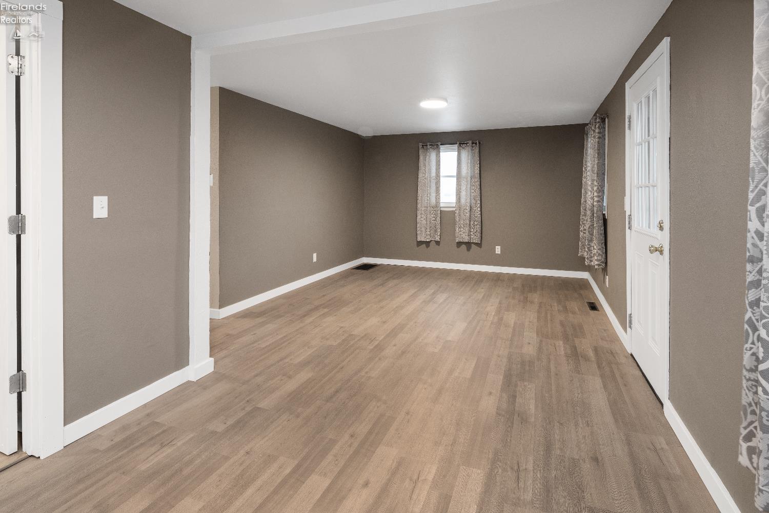 1315 S State Route 19