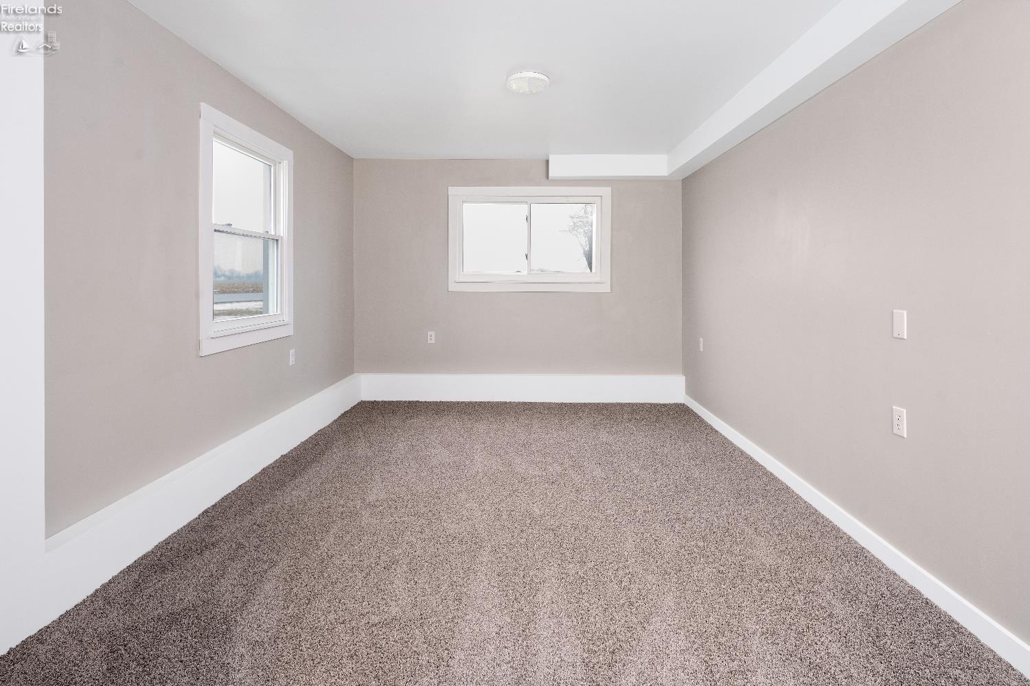 1315 S State Route 19