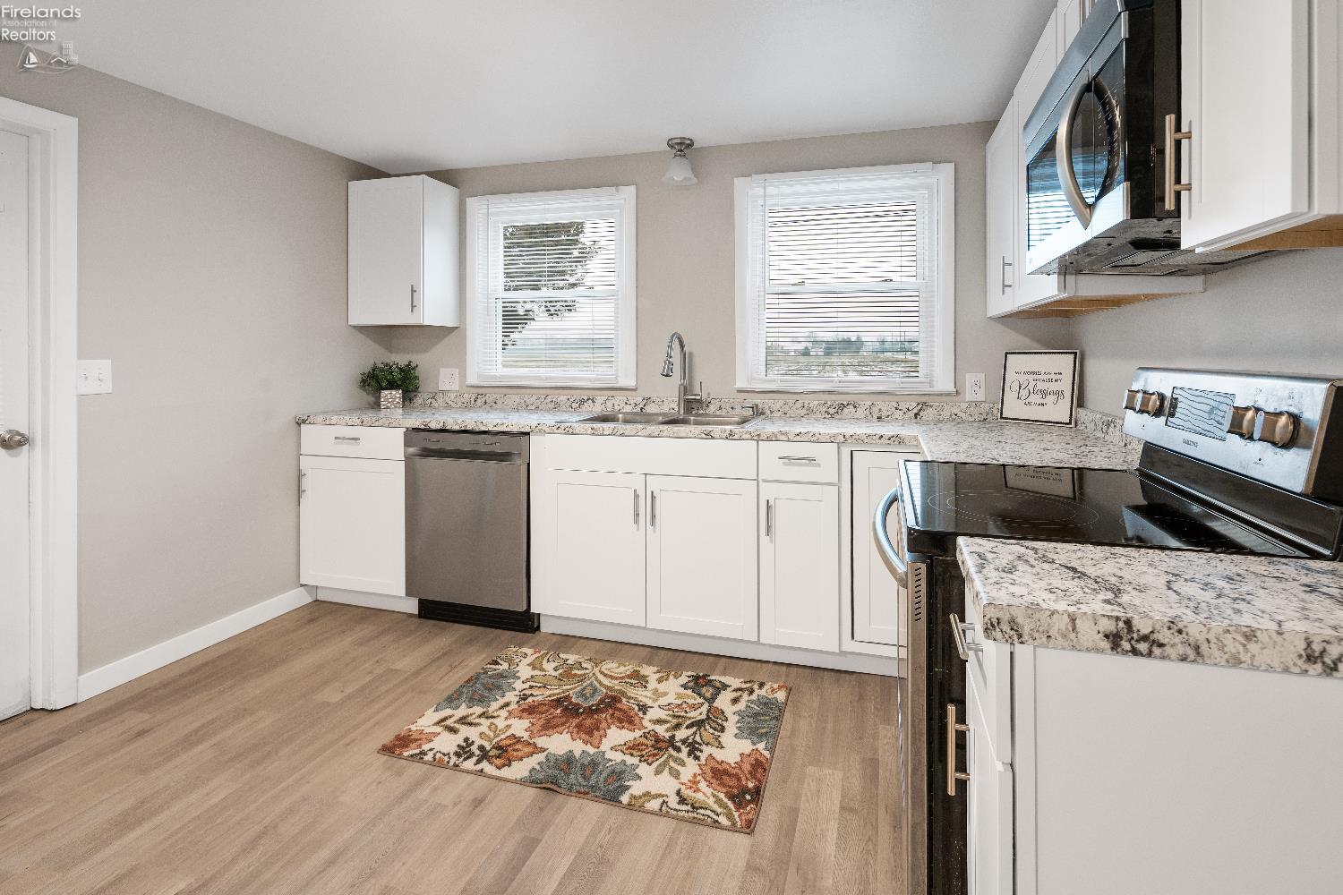 1315 S State Route 19