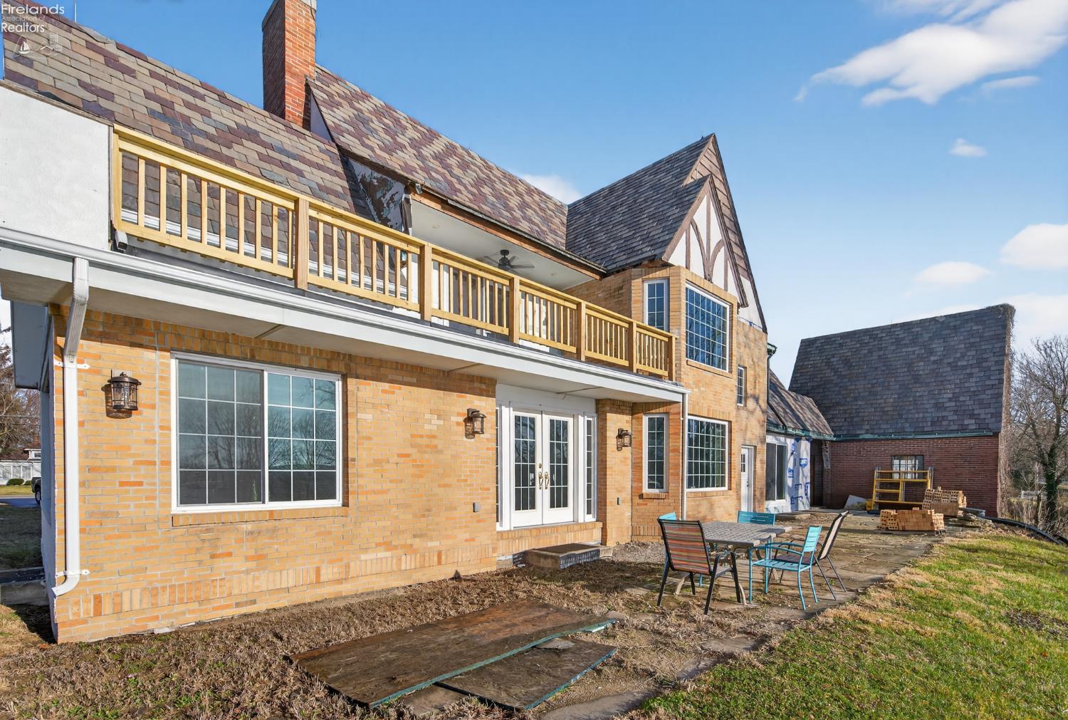 1831 Port Clinton Road