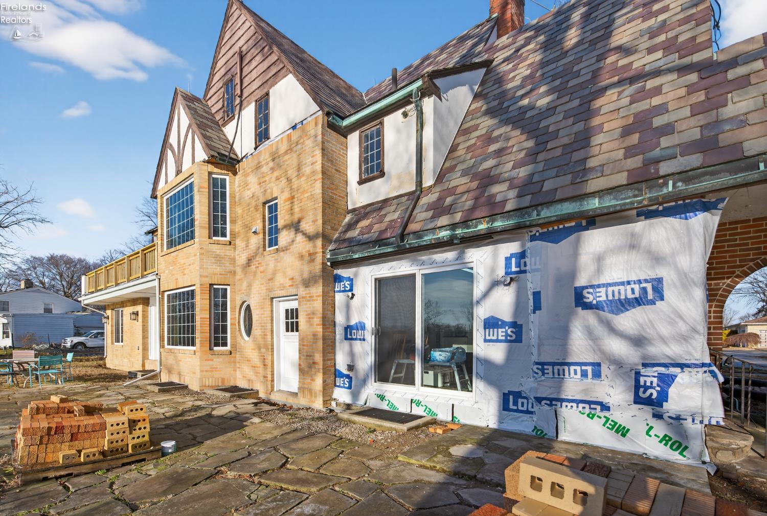 1831 Port Clinton Road