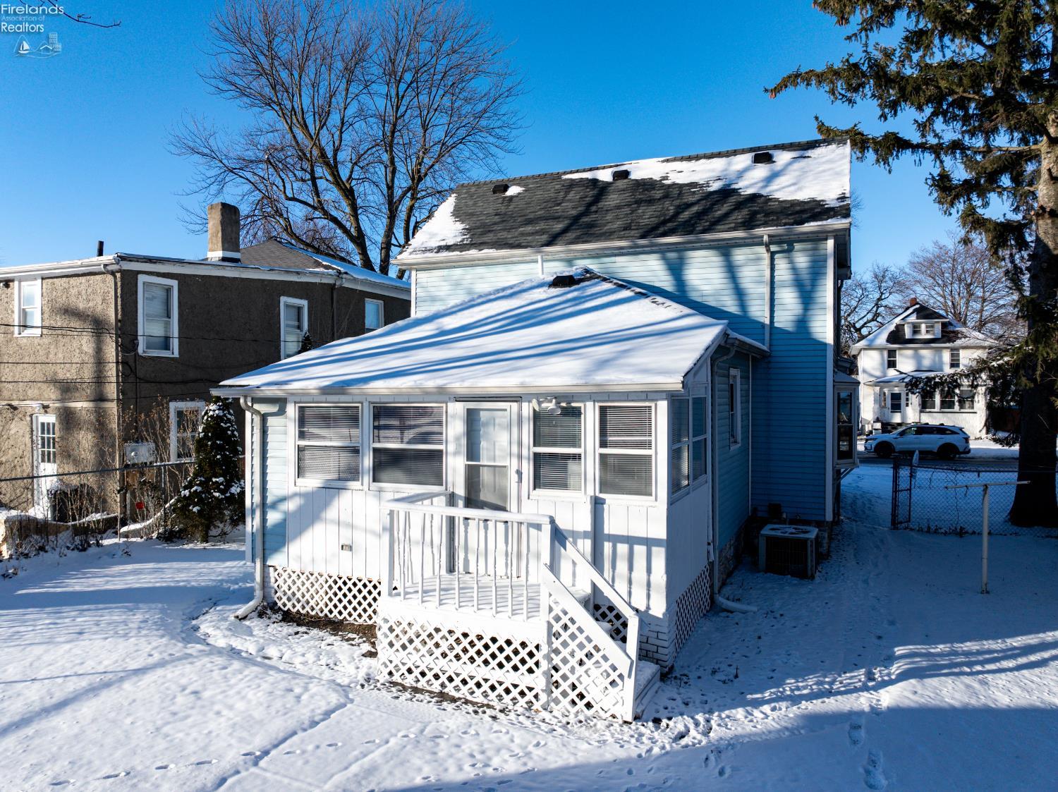 1009 Napoleon Street