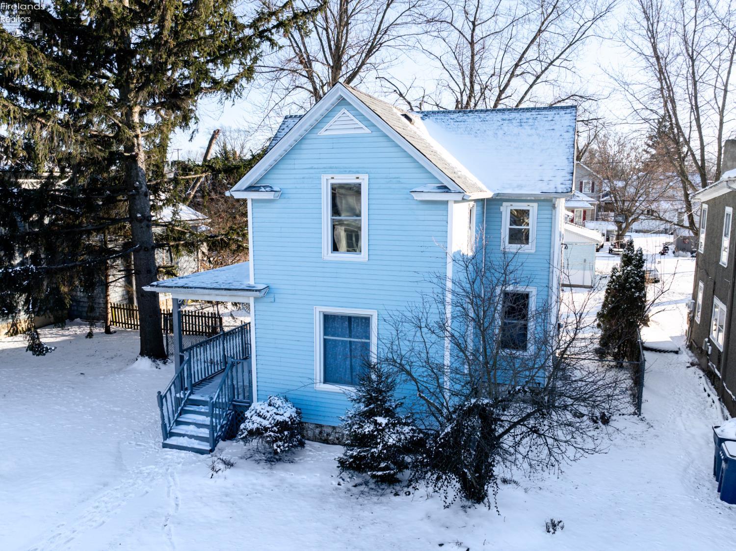 1009 Napoleon Street