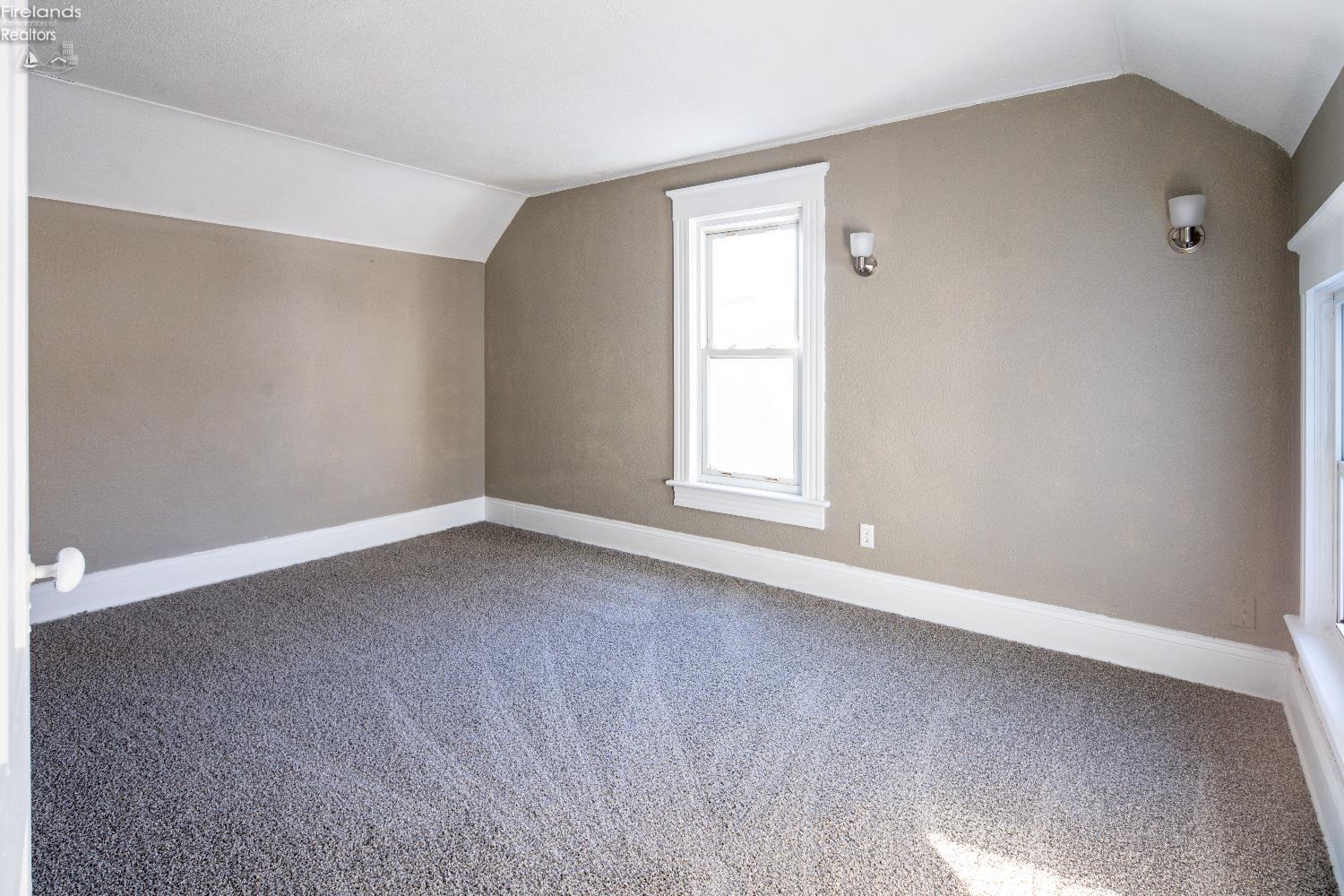 1009 Napoleon Street