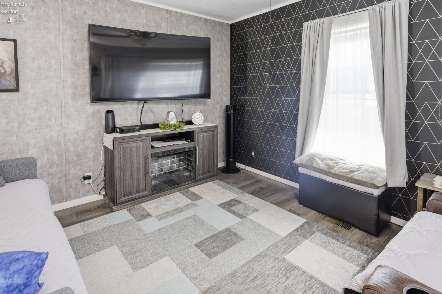 1451 Oak Harbor Rd #32A