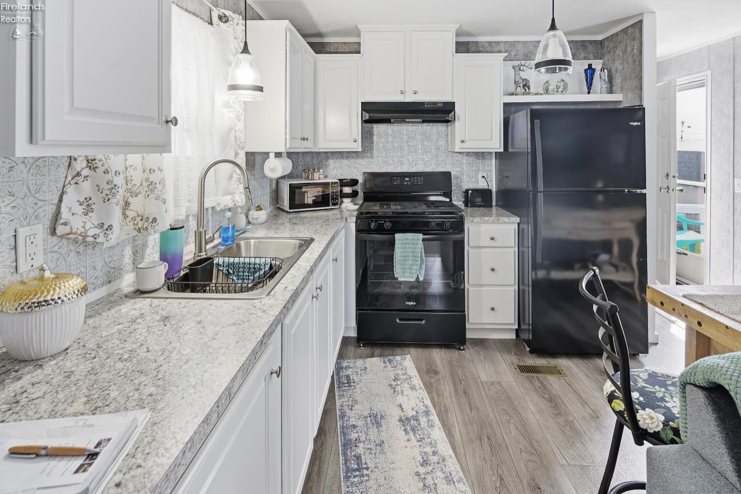 1451 Oak Harbor Rd #32A