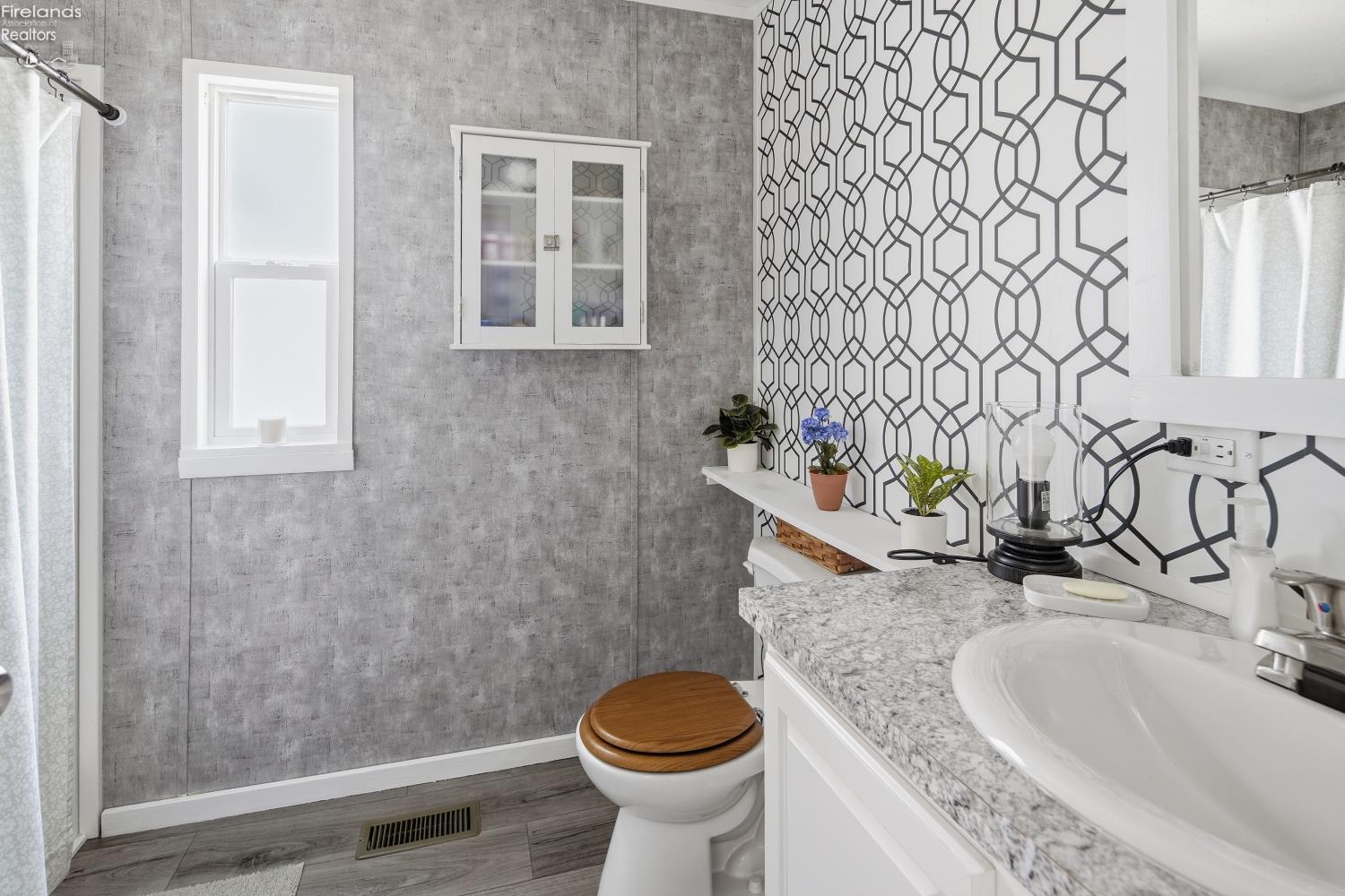 1451 Oak Harbor Rd #32A