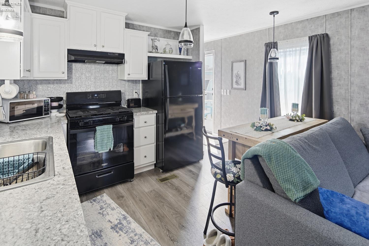 1451 Oak Harbor Rd #32A