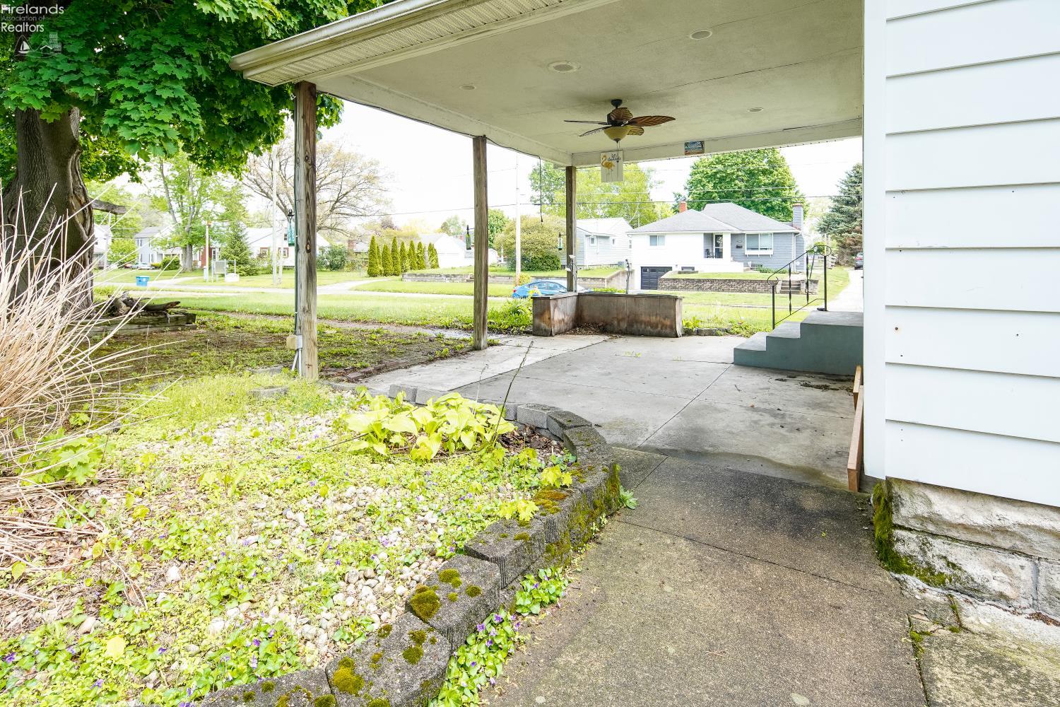 202 Louise Avenue