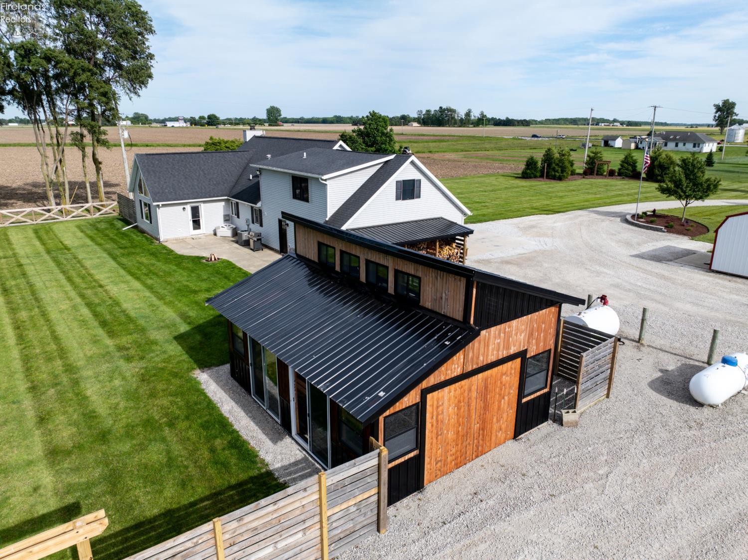 2870 W Us Highway 6