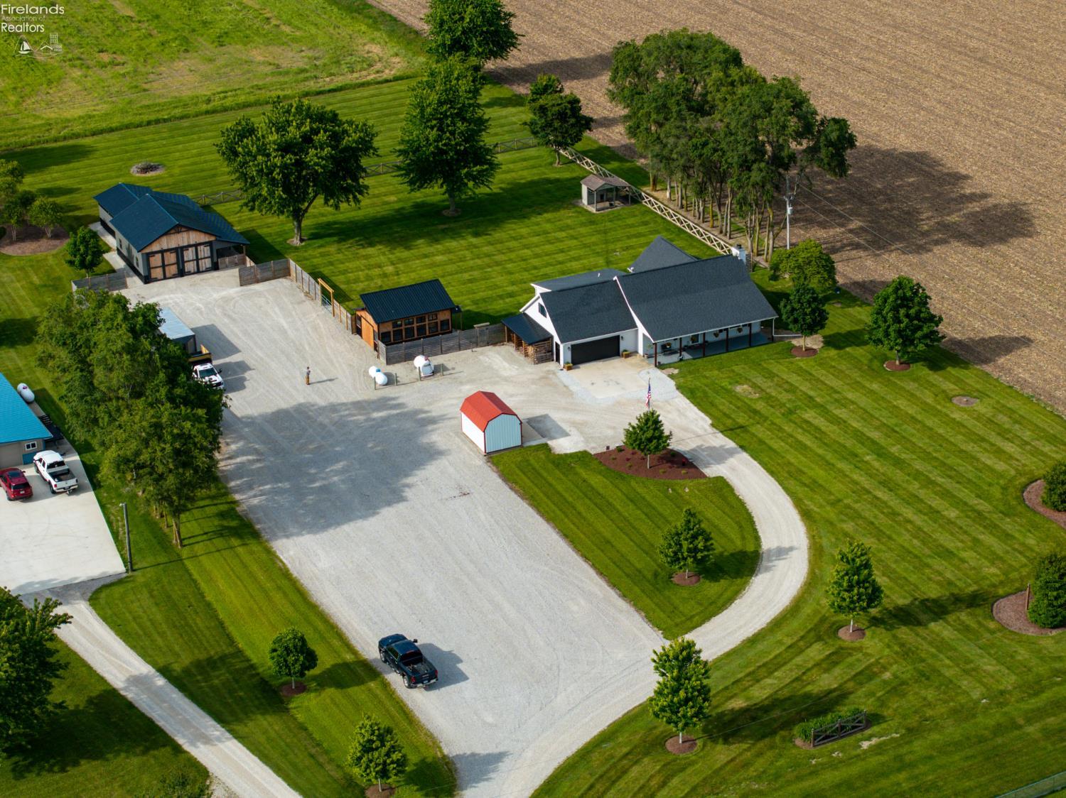 2870 W Us Highway 6