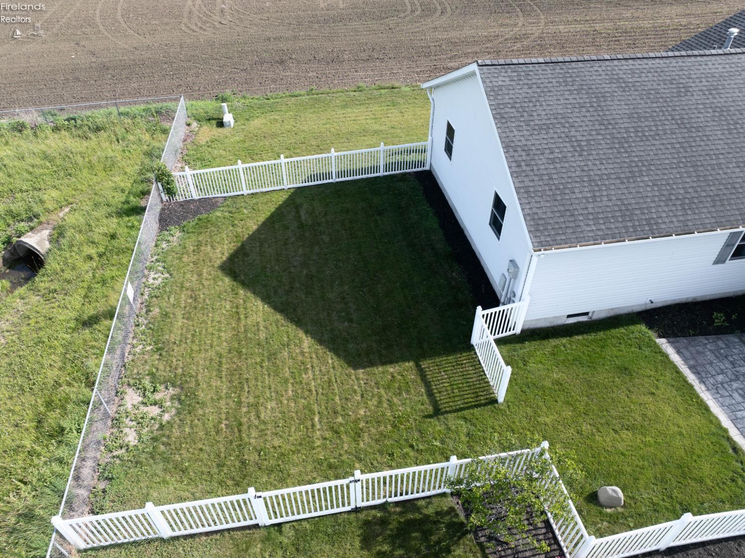 33 Southland Way