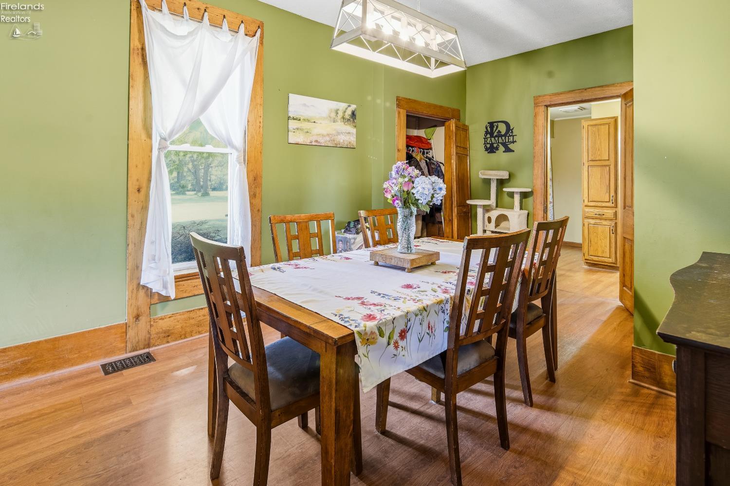 3957 S County Road 198