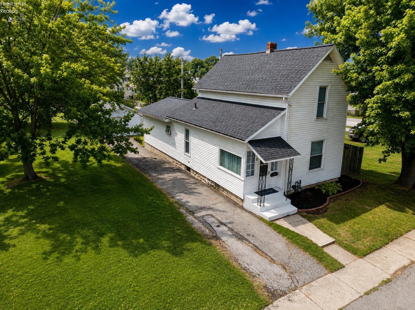 818 N Front Street