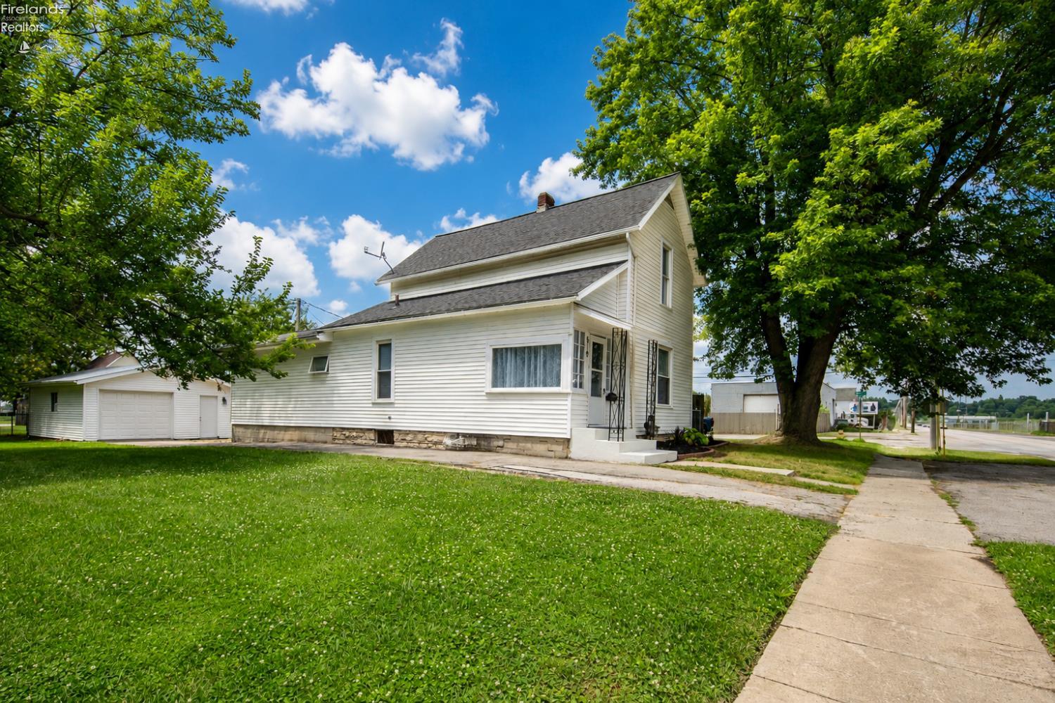 818 N Front Street