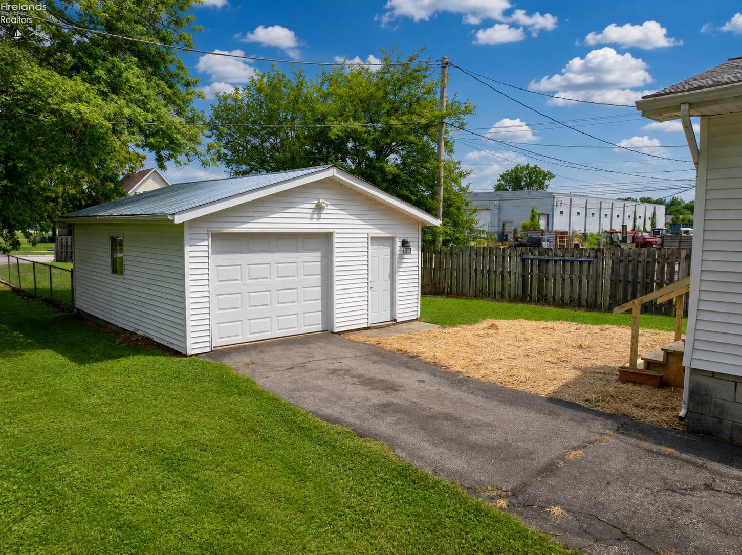 818 N Front Street