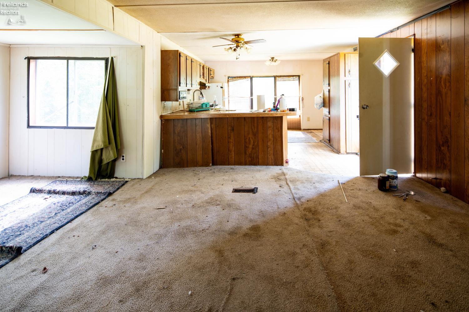 4425 N St Rt 101