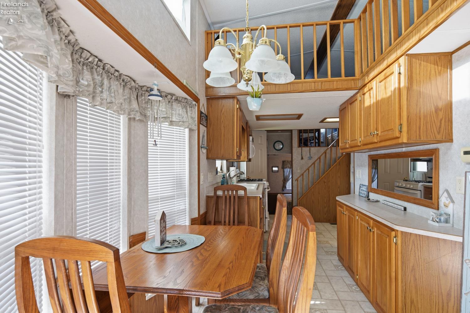 8010 E Bayshore 64