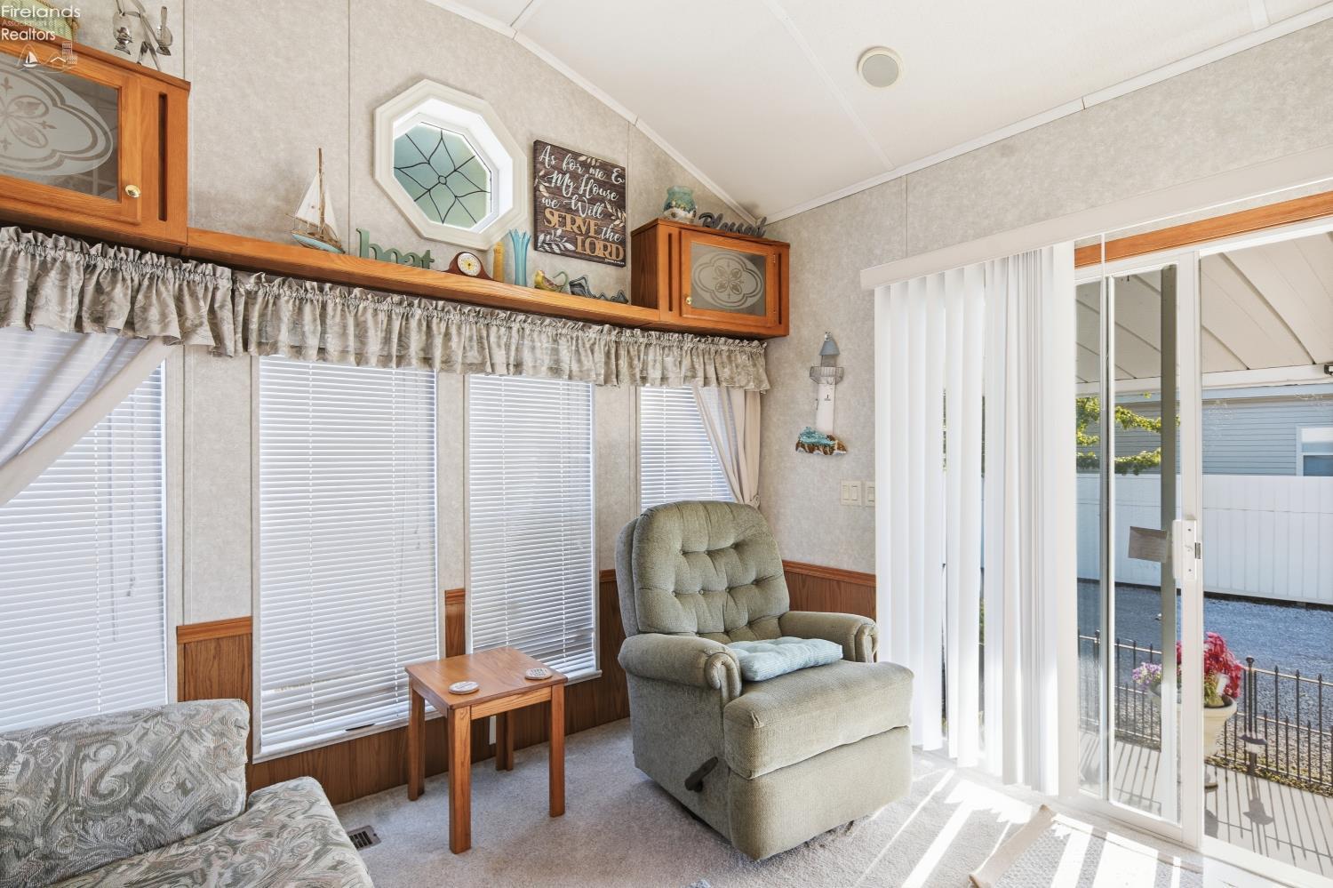 8010 E Bayshore 64