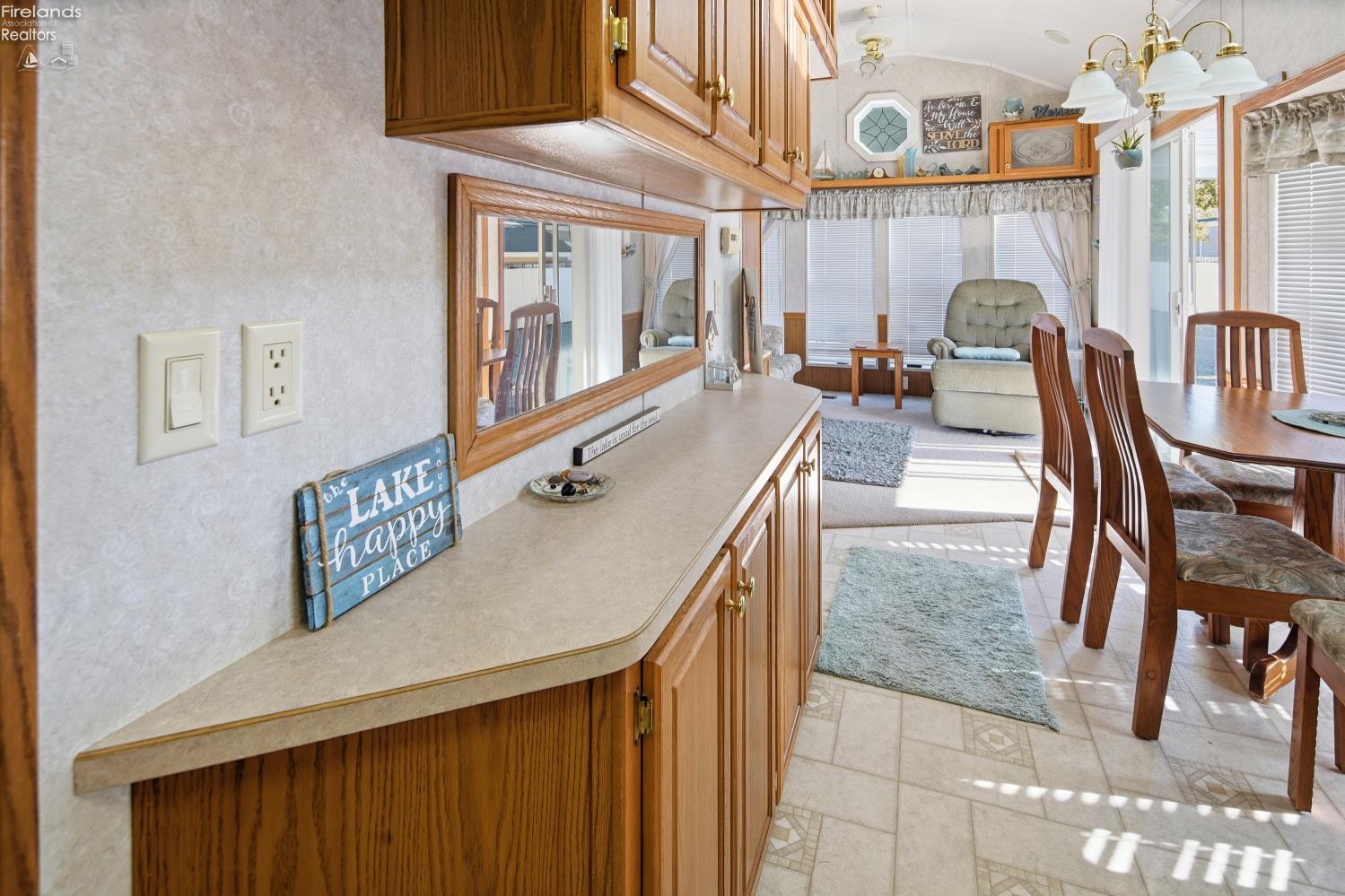 8010 E Bayshore 64