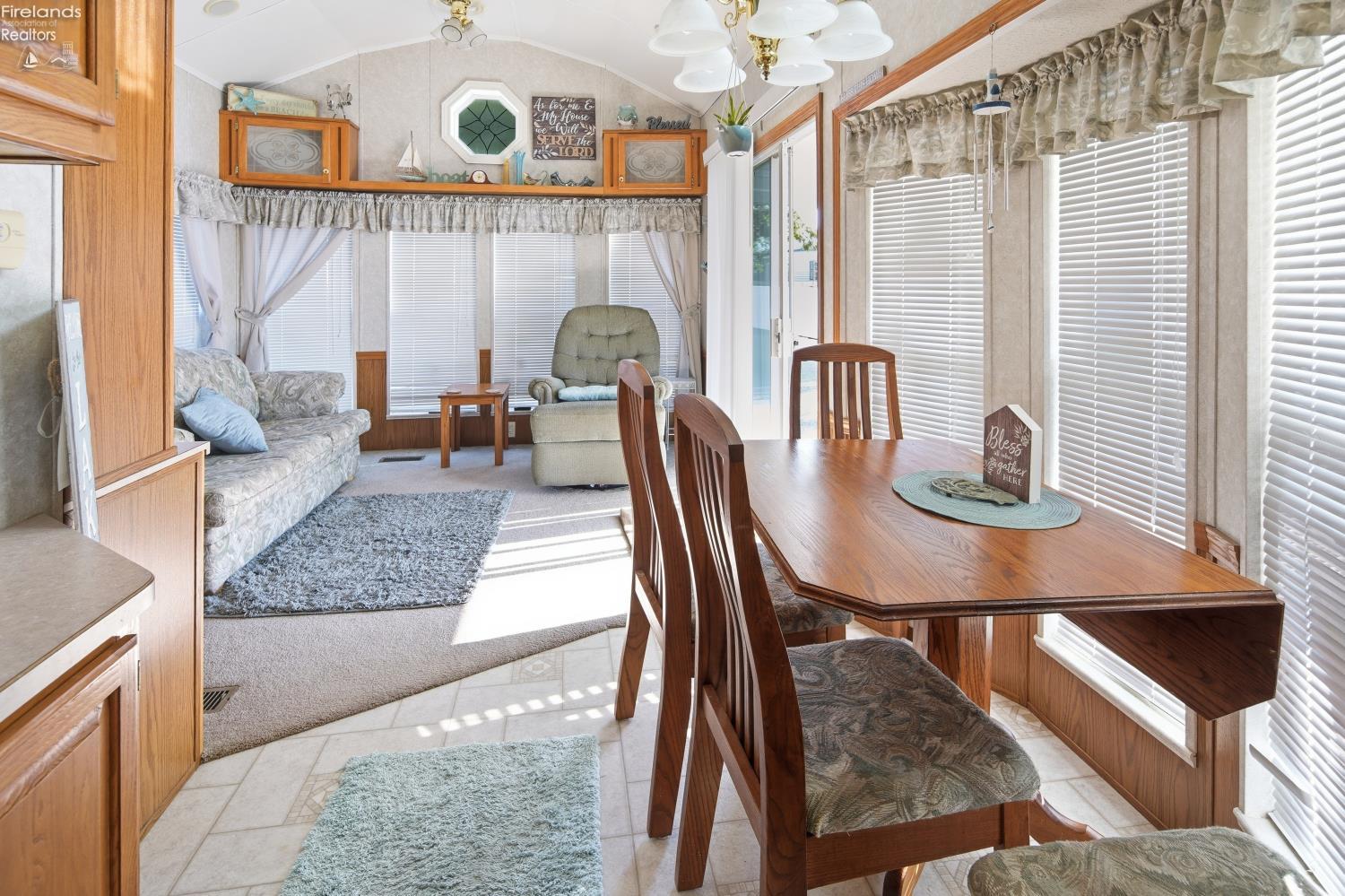 8010 E Bayshore 64