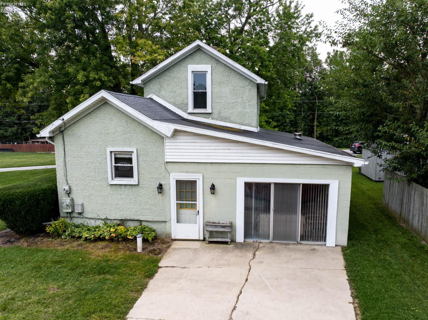 1374 Tiffin Road