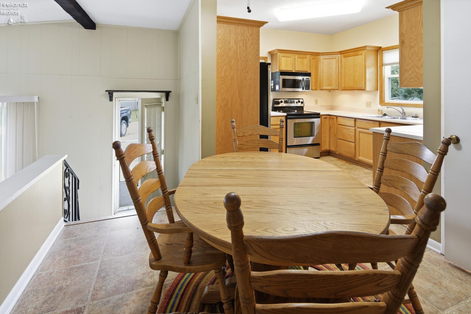 1374 Tiffin Road