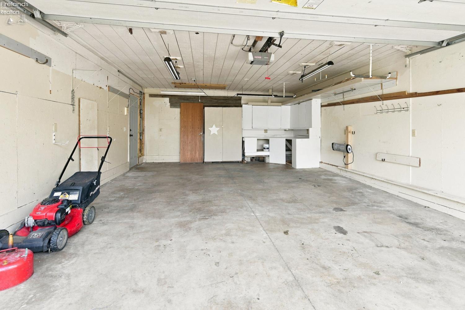 425 W Stevenson Street