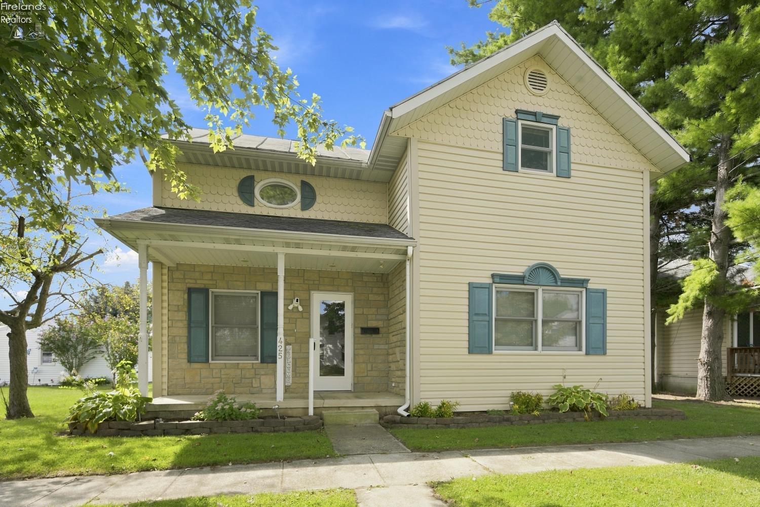 425 W Stevenson Street