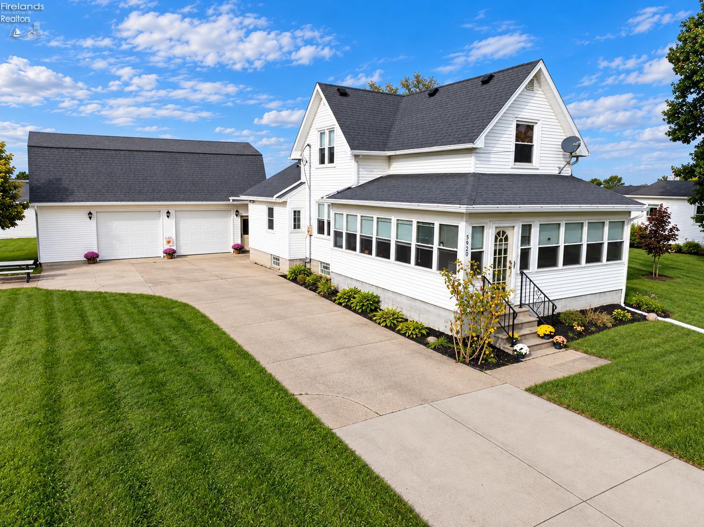 5920 Clover Lane