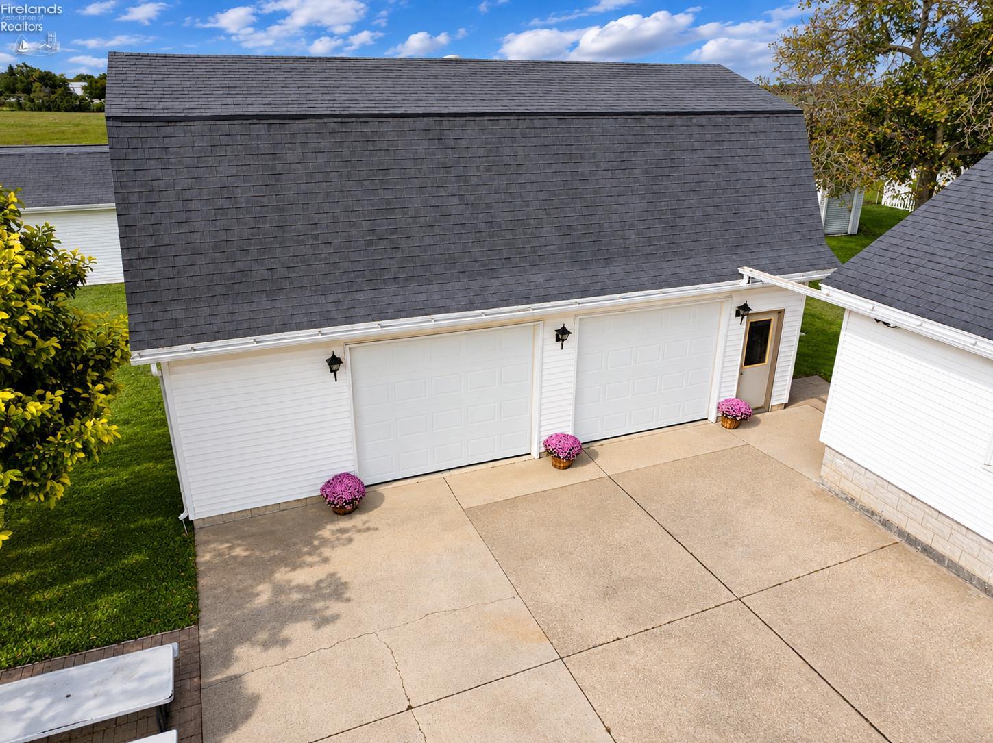 5920 Clover Lane