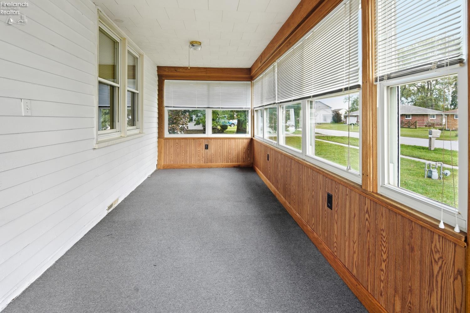5920 Clover Lane