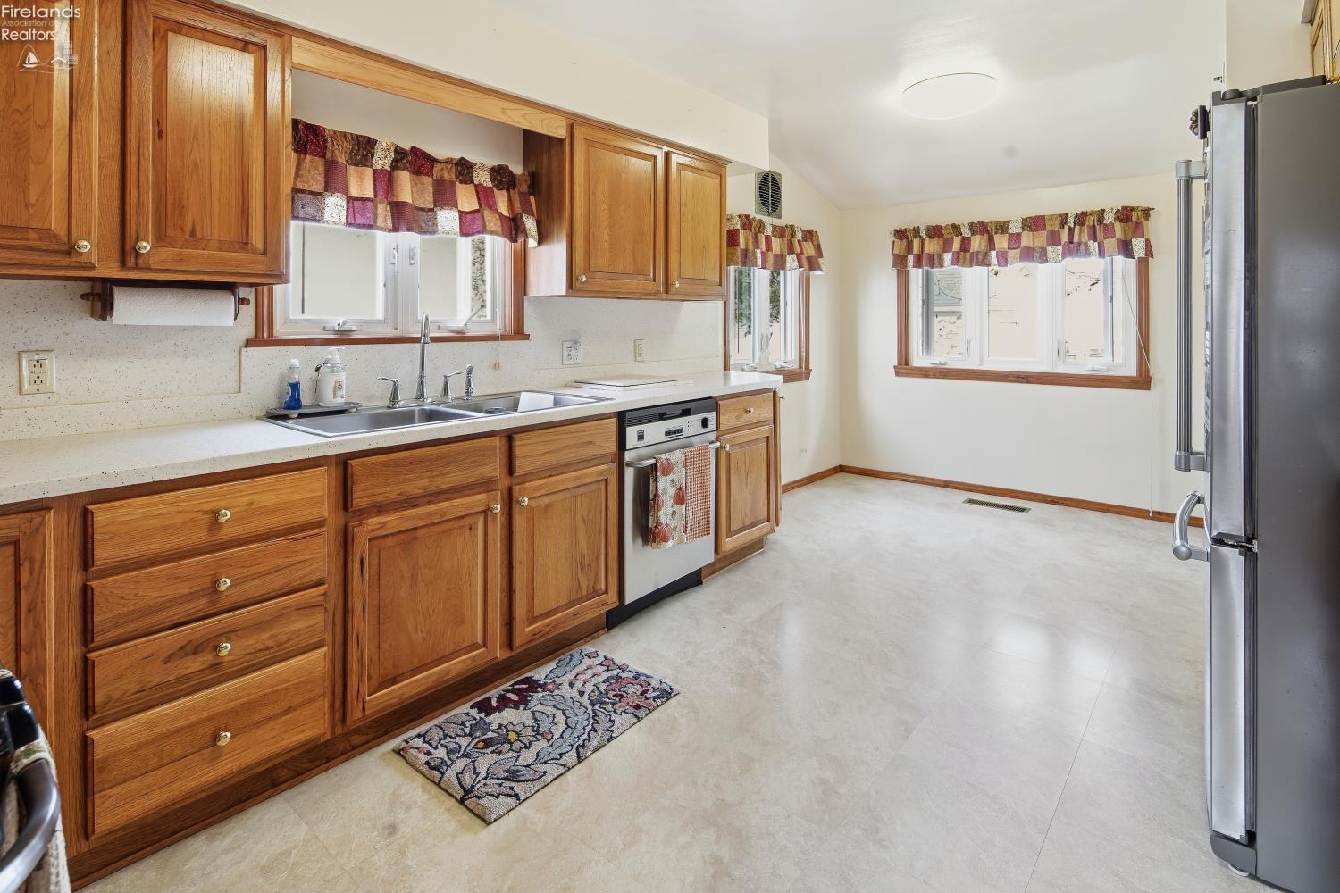 5920 Clover Lane