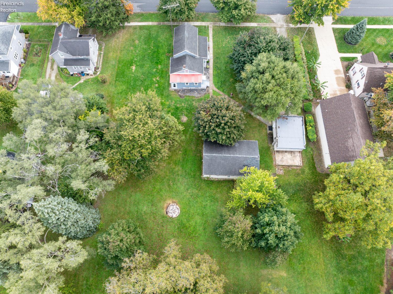 434 White Road
