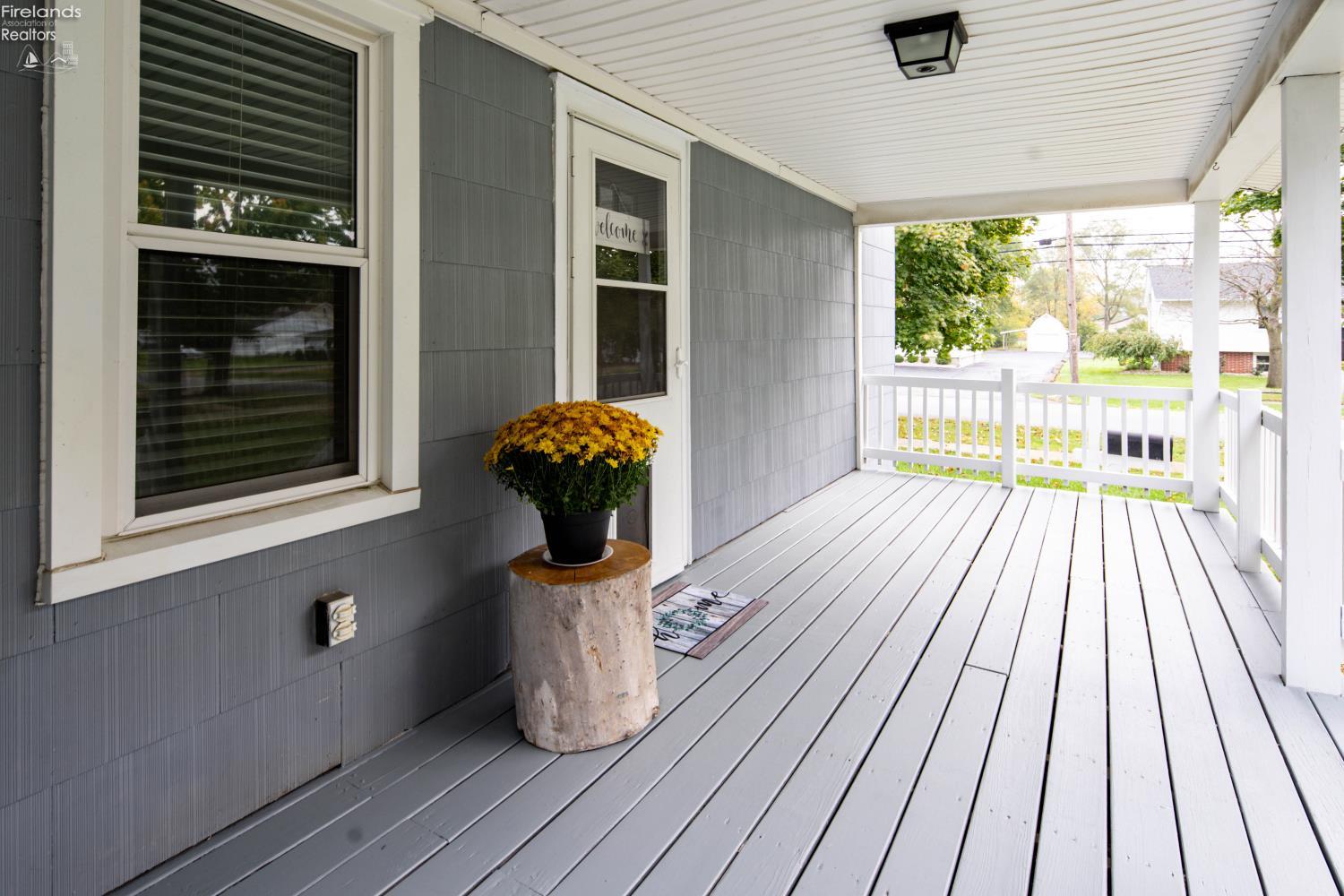 434 White Road