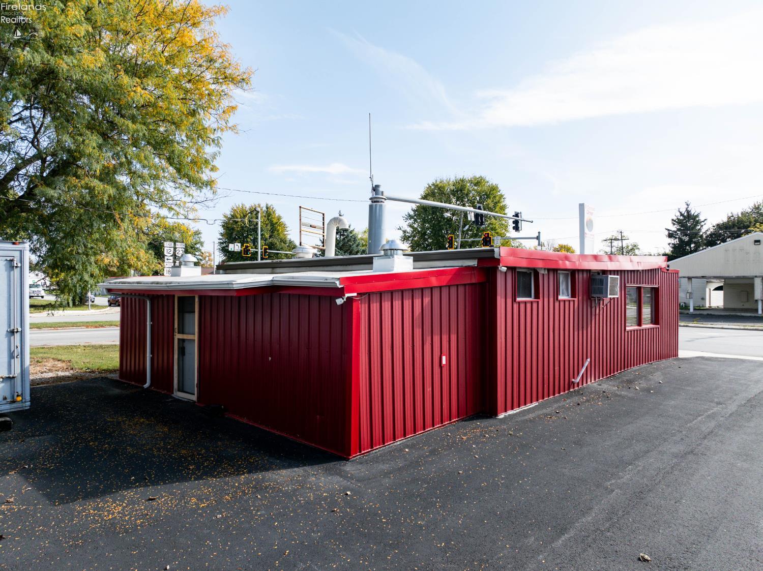 150 W Lytle Street