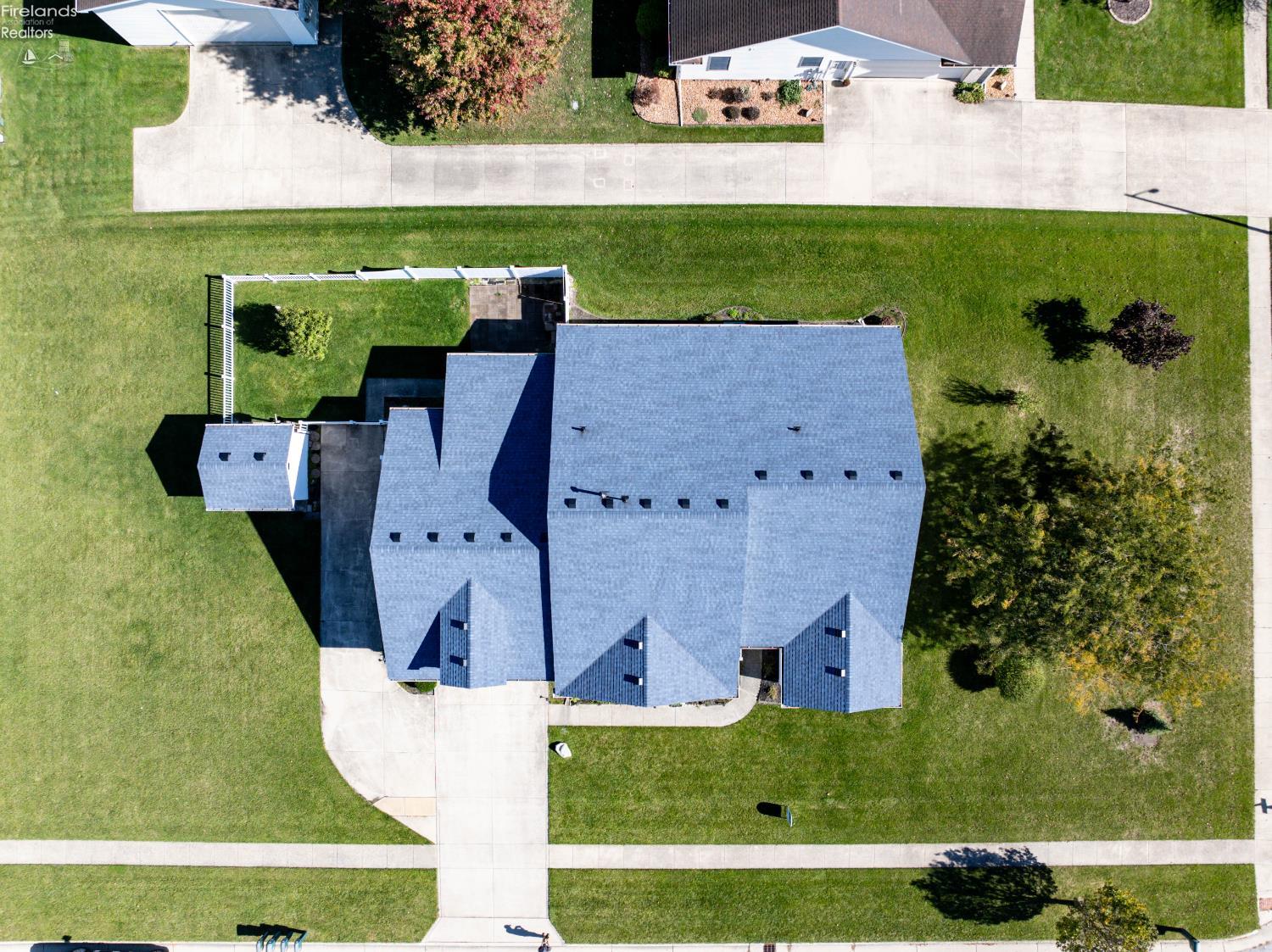 1041 Anna Lane