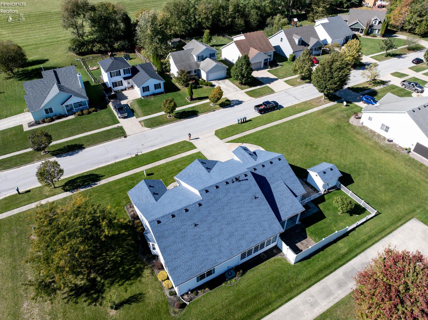 1041 Anna Lane