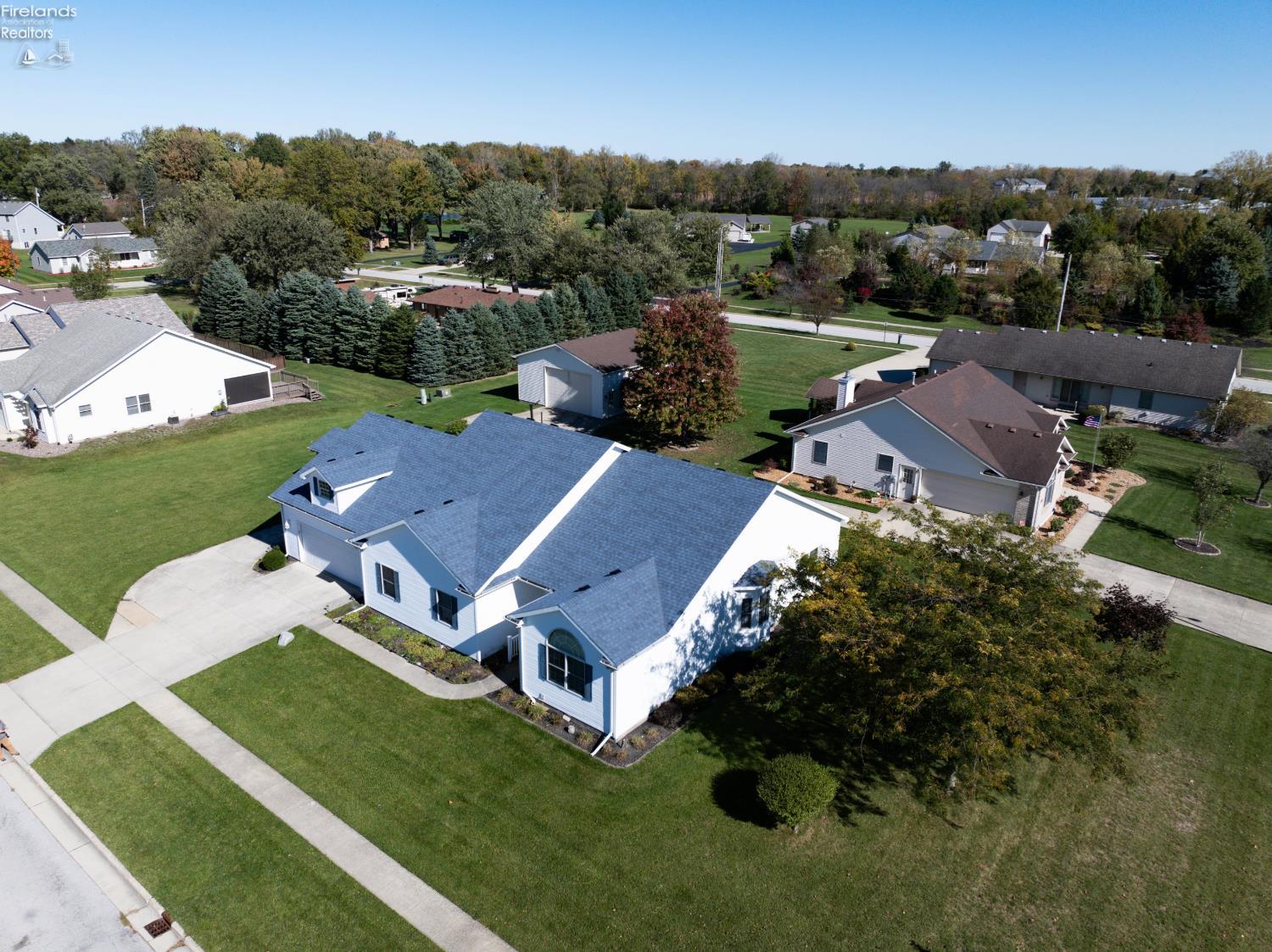 1041 Anna Lane