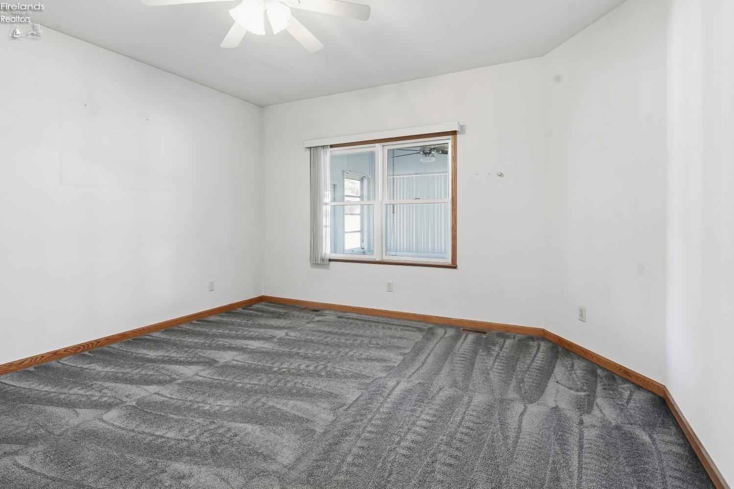 1041 Anna Lane