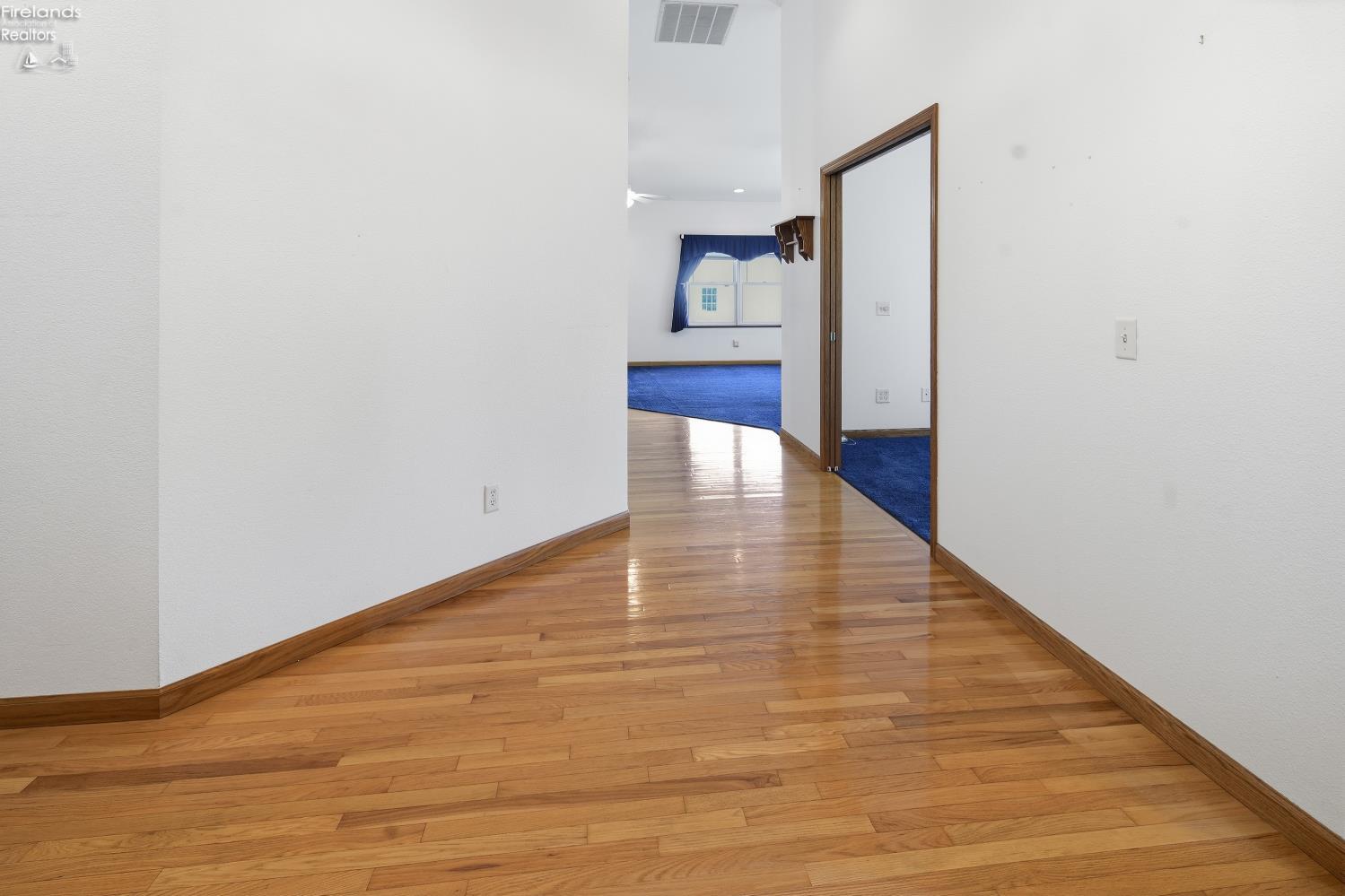 1041 Anna Lane