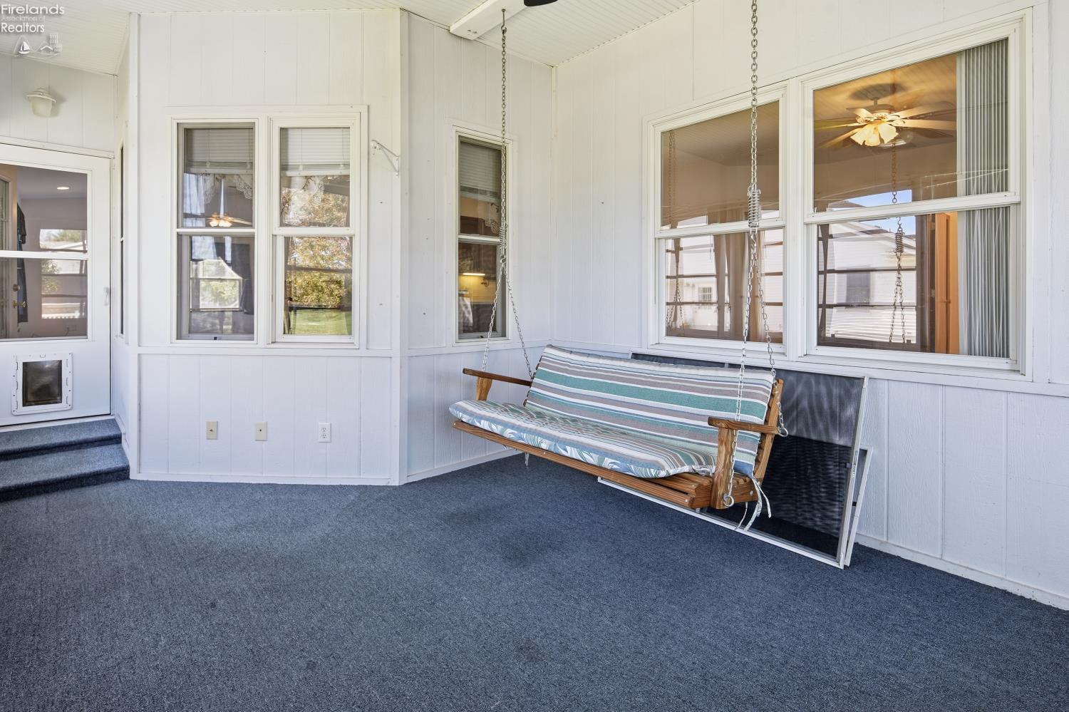 1041 Anna Lane