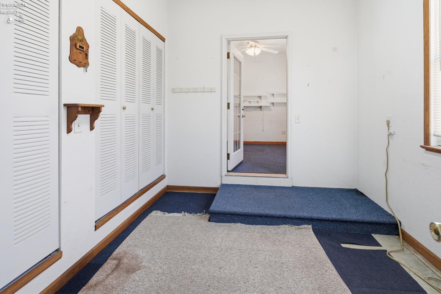 1041 Anna Lane