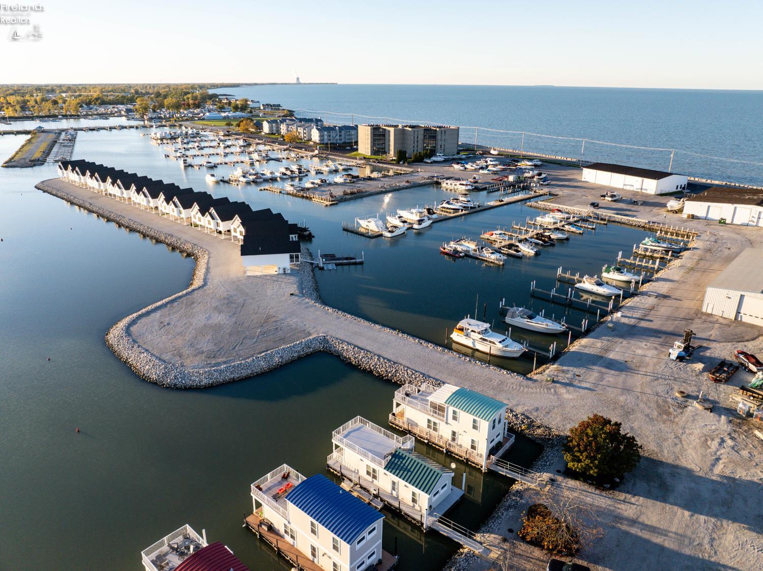 537 W Lakeshore Drive 2
